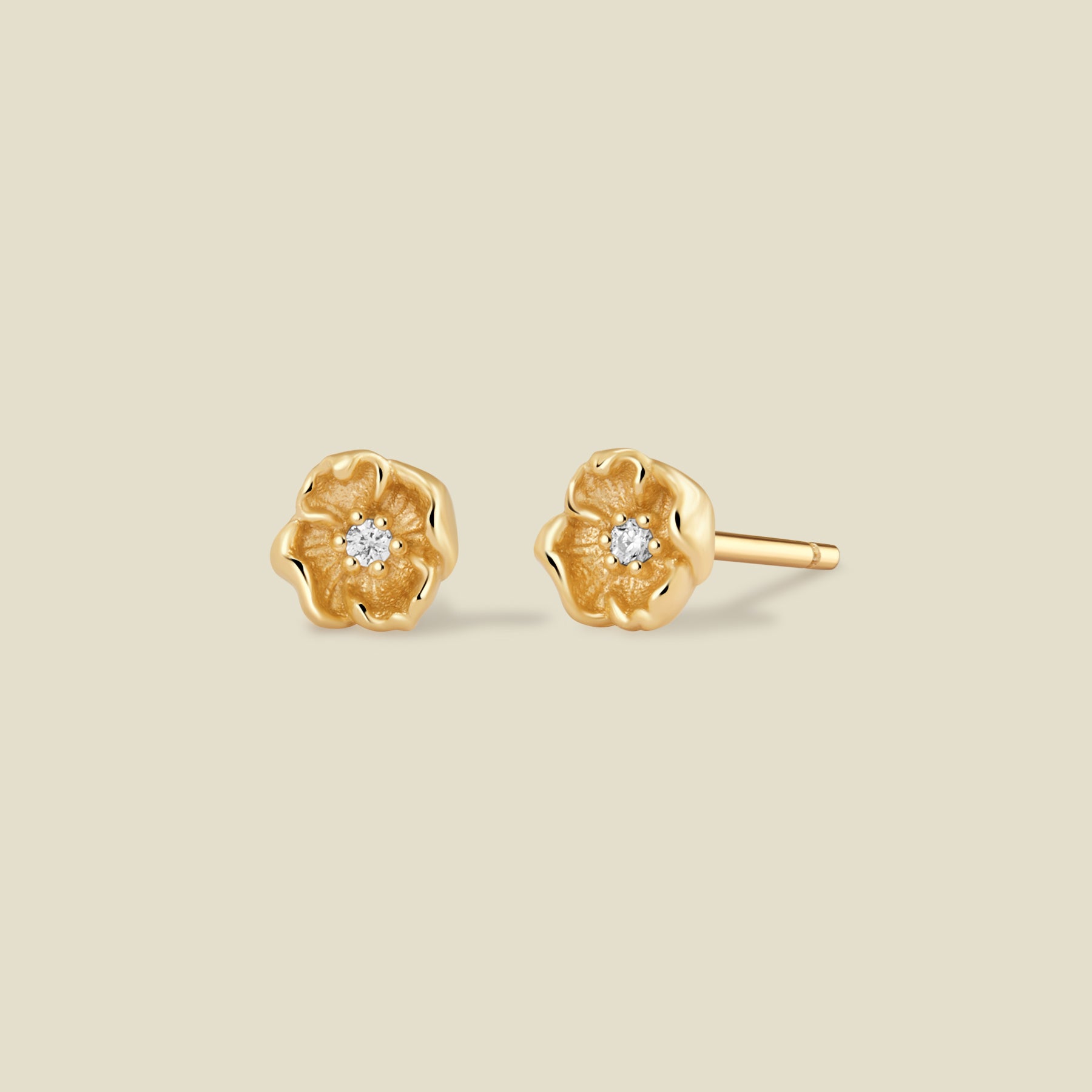 AugustPoppyStudEarrings August CZ Birth Flower Stud Earrings - 图片 1