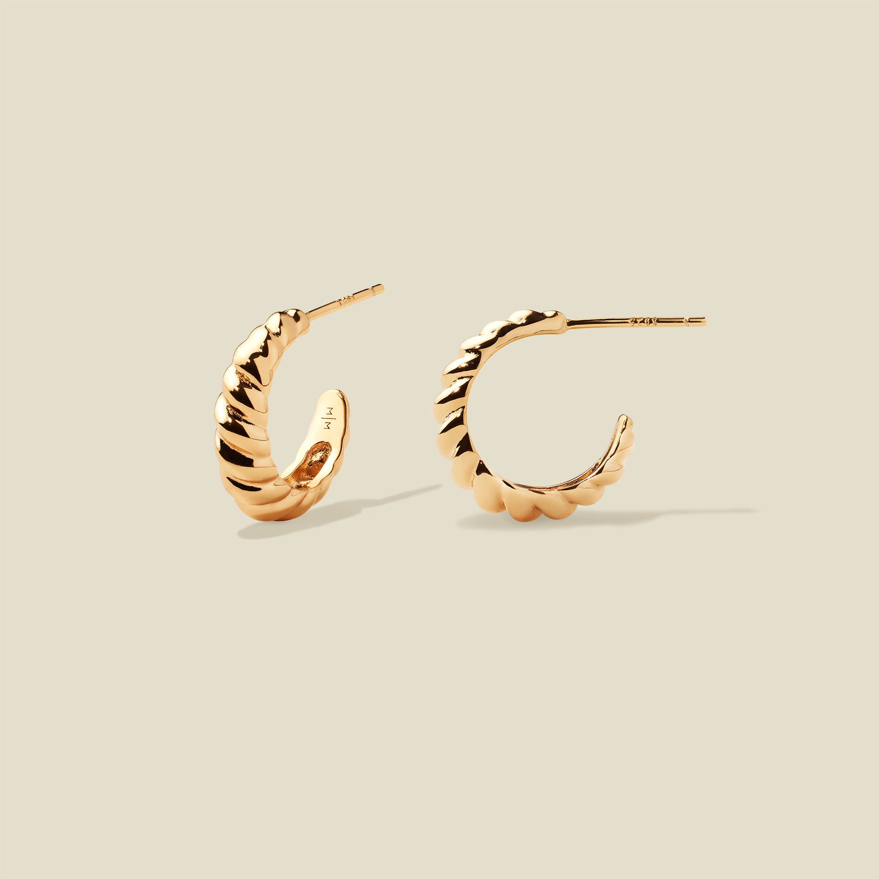 gloss-croissant-hoop-earrings-gold-vermeil-earring-1152166690 Gloss Croissant Hoop Earrings - 图片 1