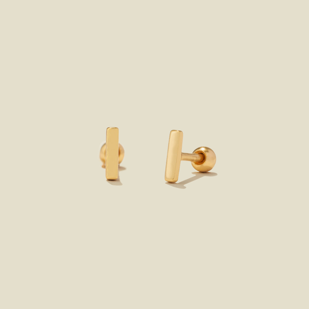 mini-bar-stud-earrings-gold-vermeil-earring-30416231170121 Mini Bar Stud Earrings - 图片 1